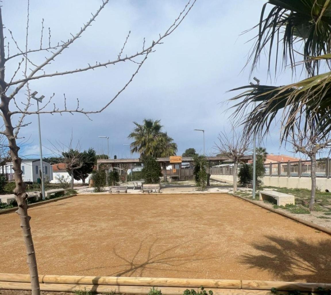 Les Mobil Homes De Naka, Une Entree Gratuite Pour La Reserve Africaine Port-la-Nouvelle Buitenkant foto